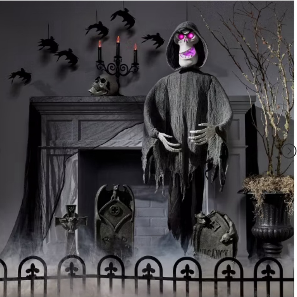 Hyde & Eek! Animated Skeleton Ghoul Halloween Decorative Mannequin